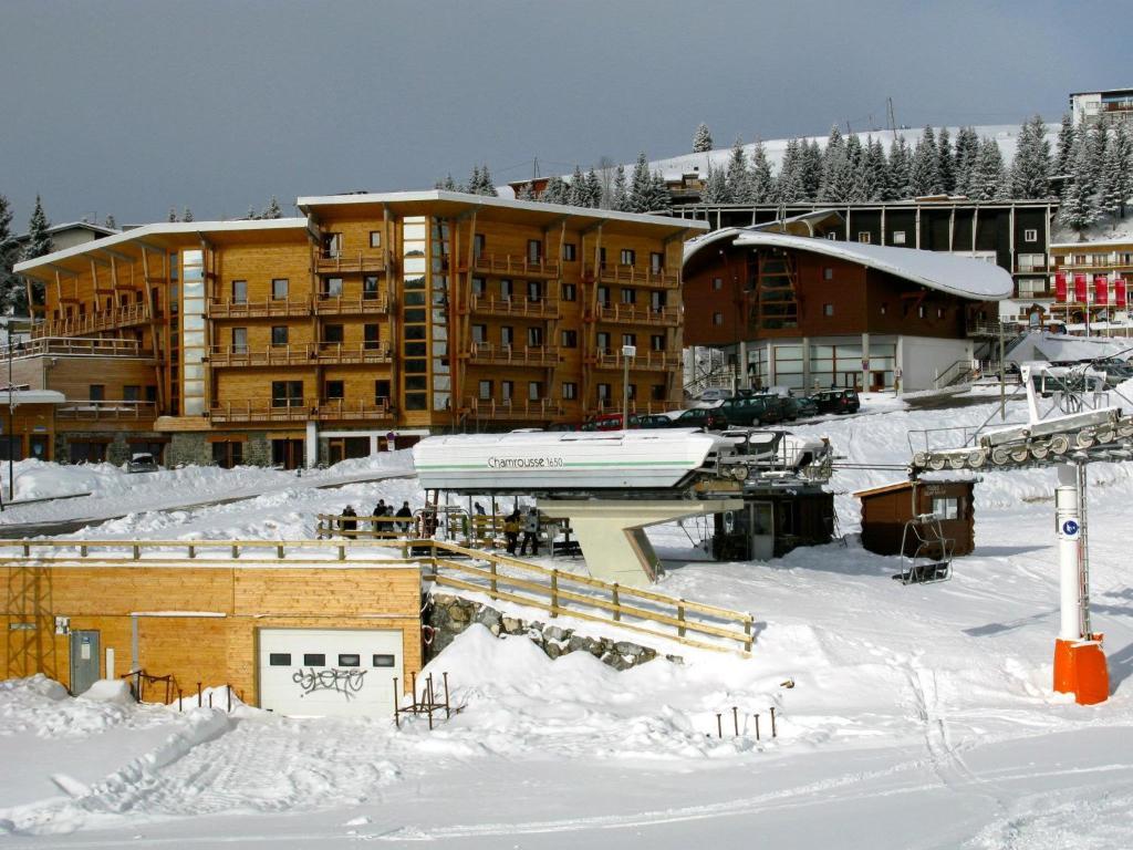 Les Balcons De Recoin - Chamrousse Aparthotel Buitenkant foto