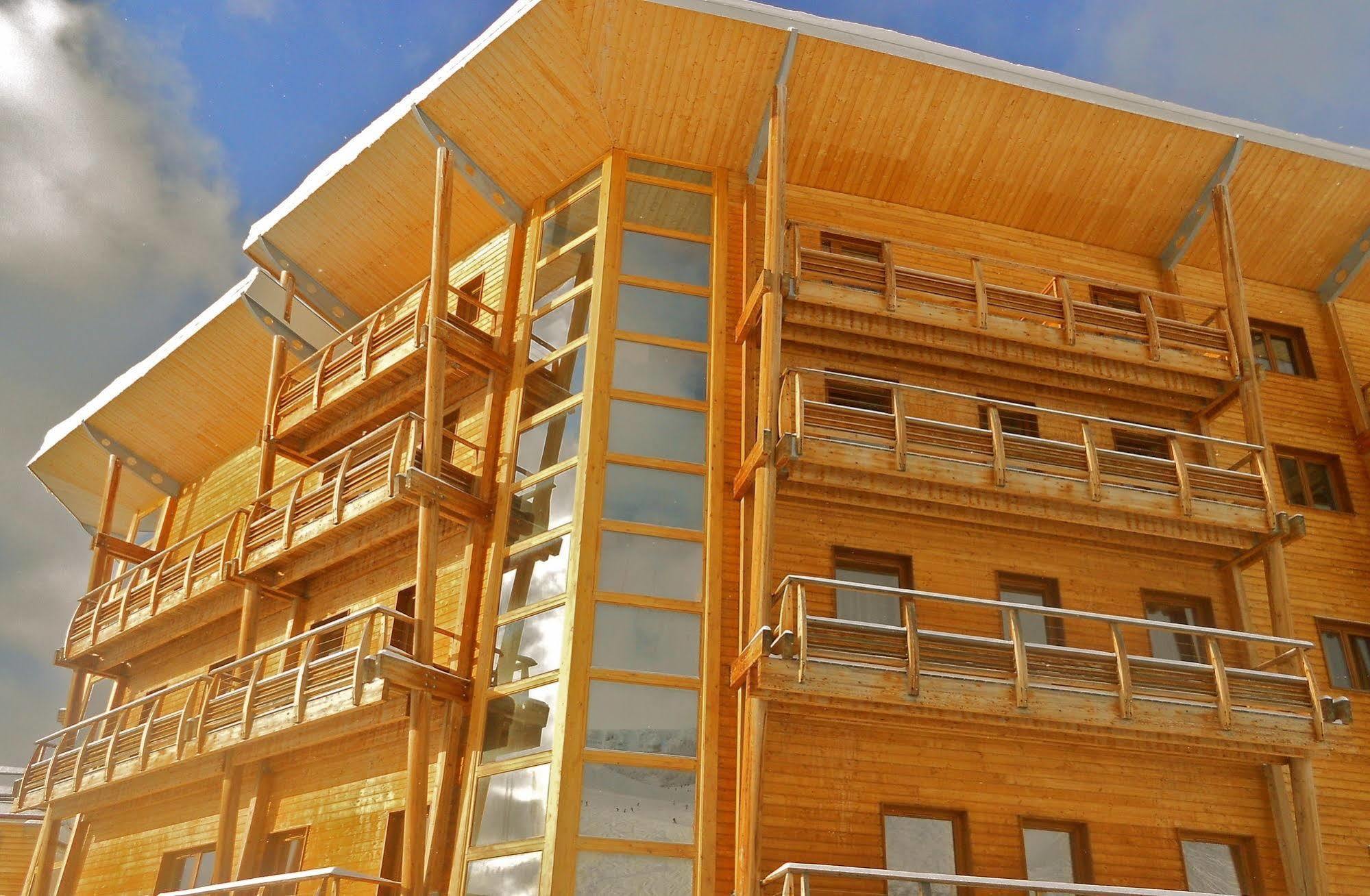 Les Balcons De Recoin - Chamrousse Aparthotel Buitenkant foto