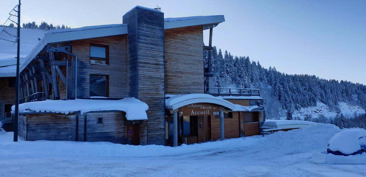Les Balcons De Recoin - Chamrousse Aparthotel Buitenkant foto